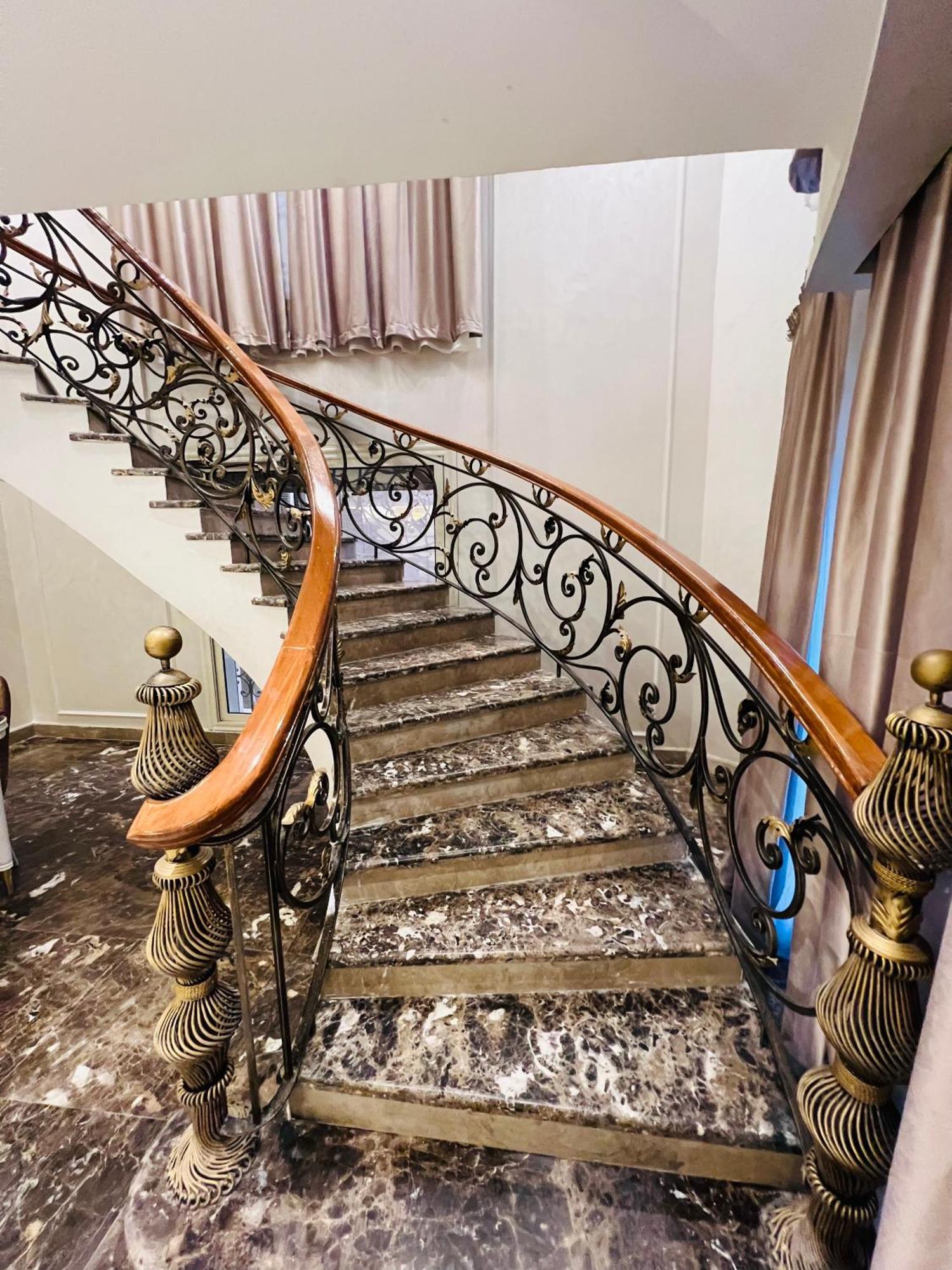 Apartment المهندسين / عبدالمنعم رياض *