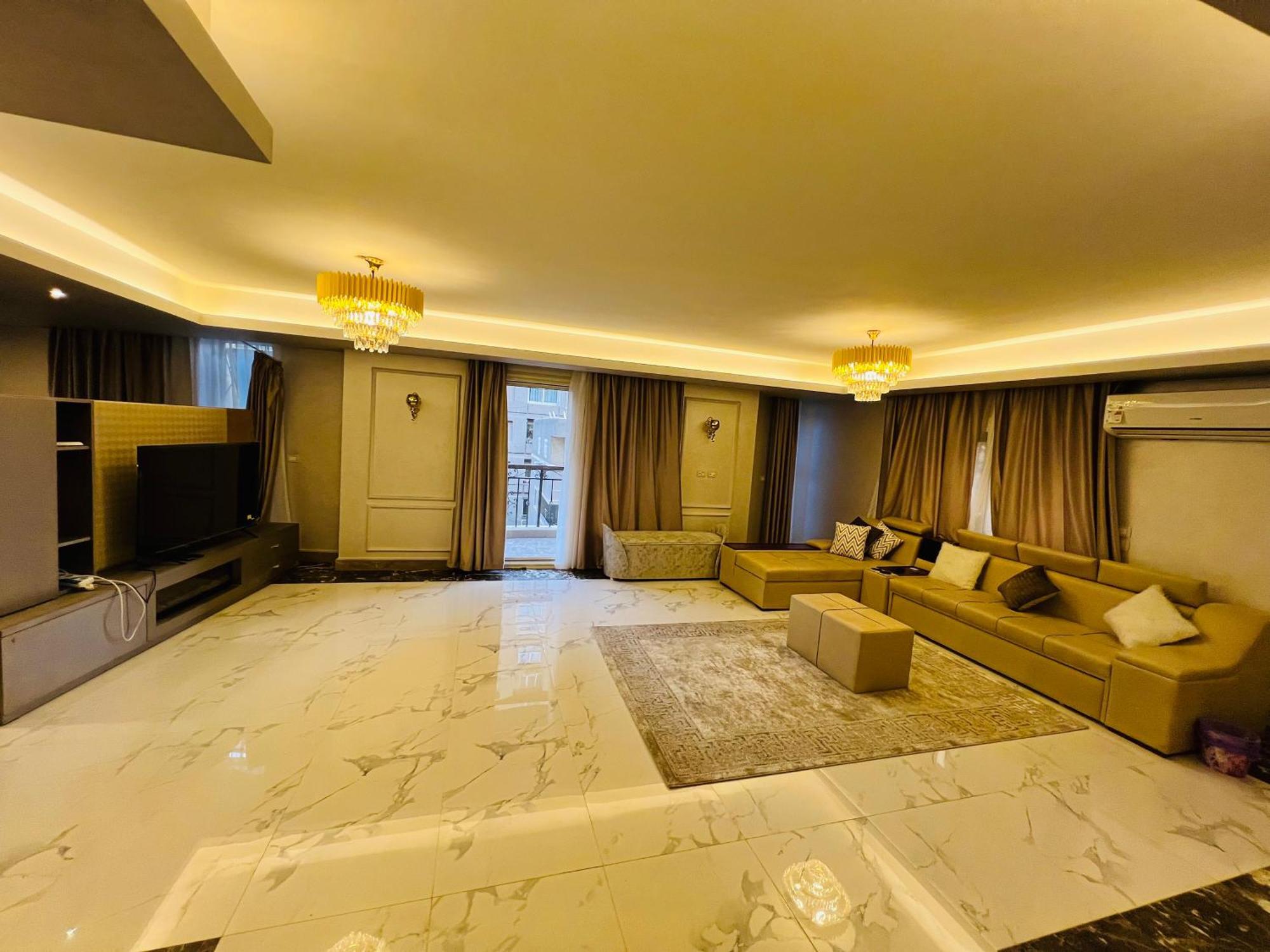 Apartment المهندسين / عبدالمنعم رياض *